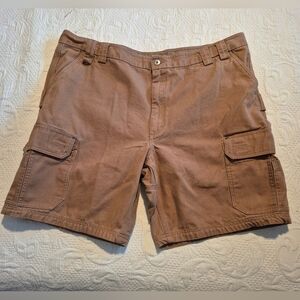 Duluth Trading Co men's size 48 firehose light brown cargo shorts VGUC